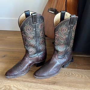 Justin brown leather & lizard. Rust & cream embroidery.